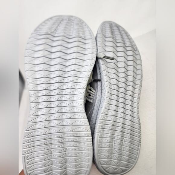 New Gray Slipon Sneakers Slipon Running Walking Shoes Wide Size 8 US Wide /40 EU - Picture 5 of 8